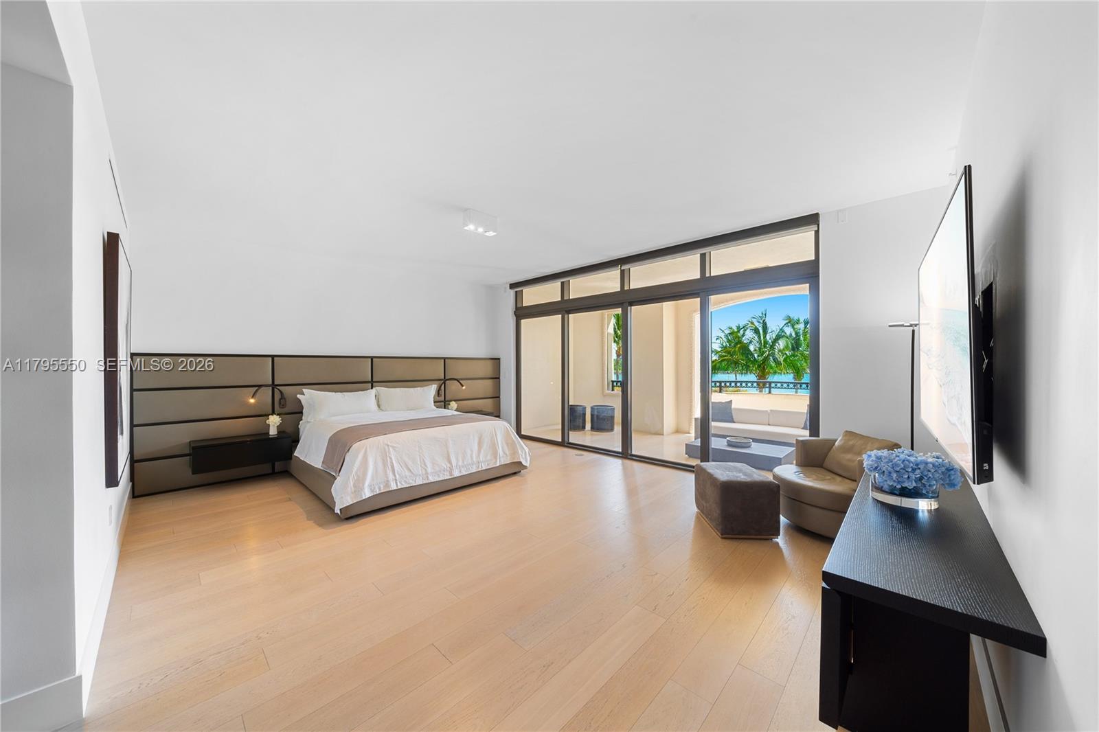 Palazzo Del Sol 7025