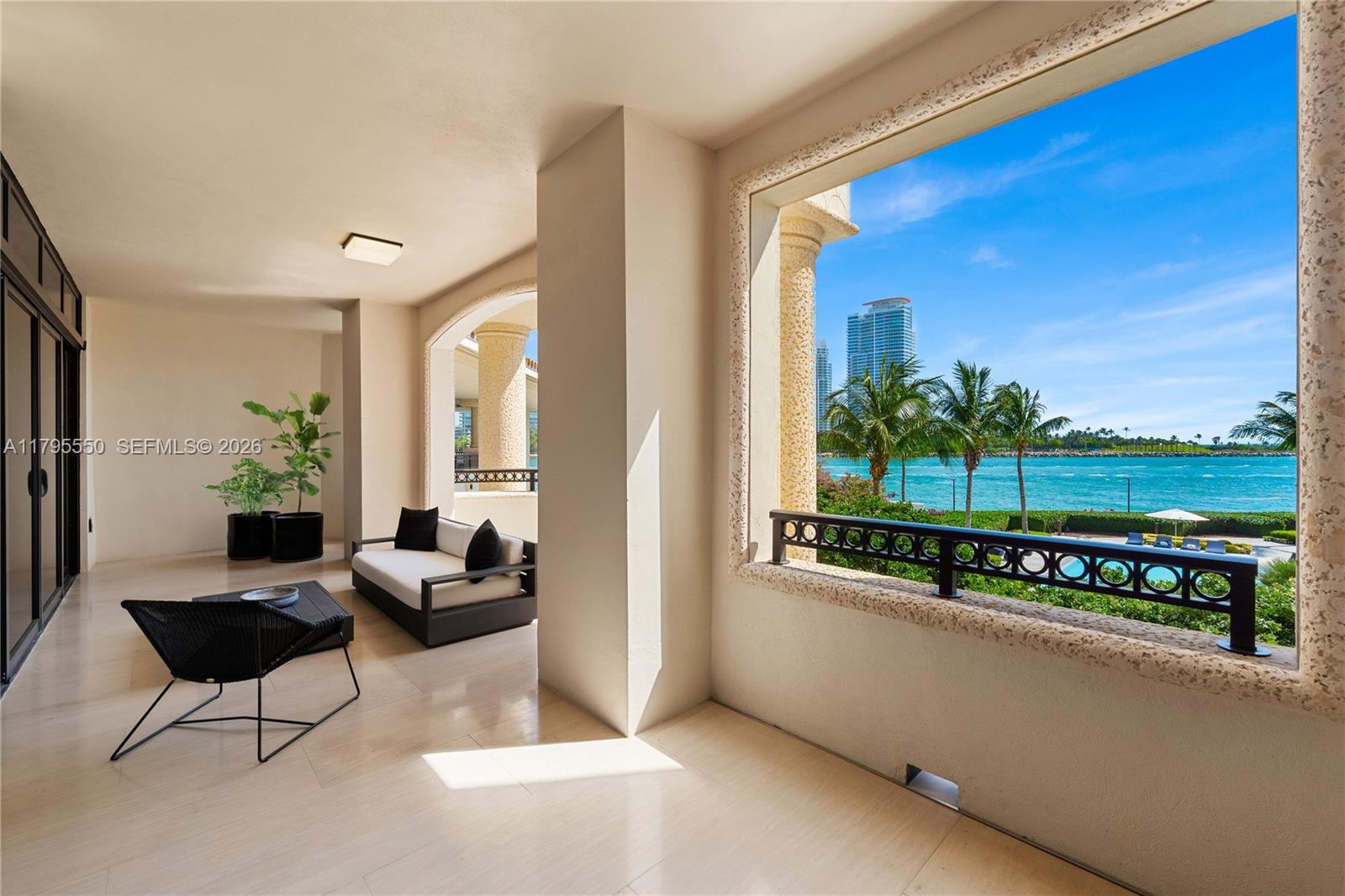 Palazzo Del Sol 7025