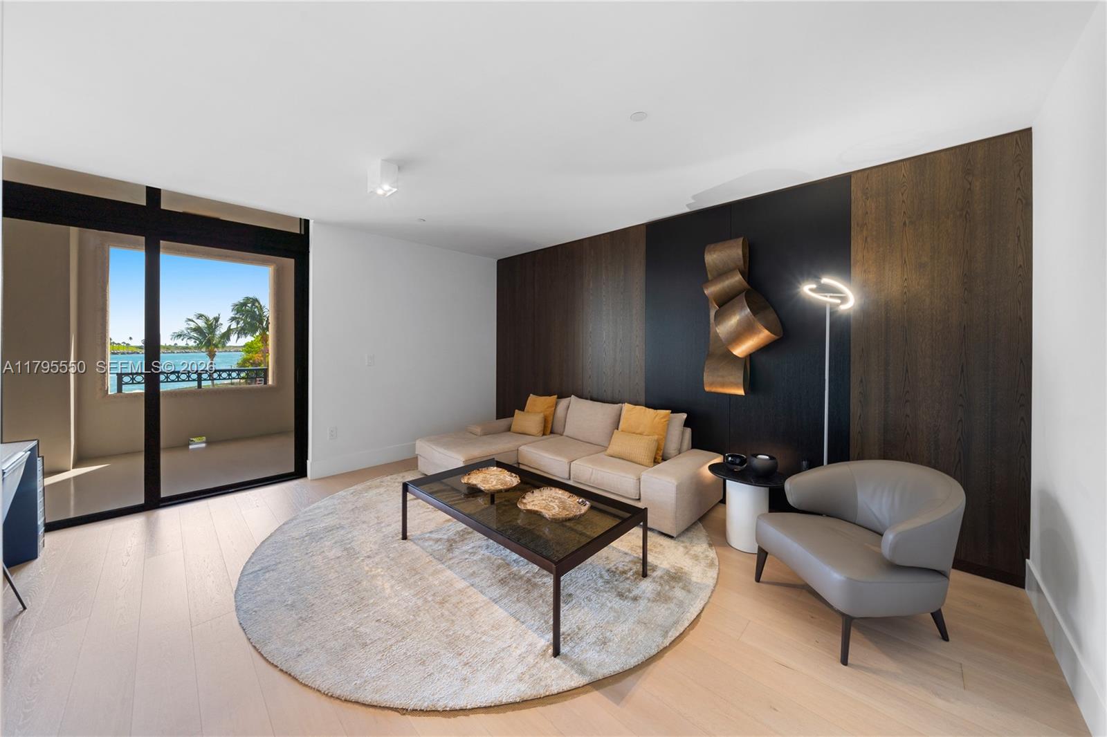 Palazzo Del Sol 7025