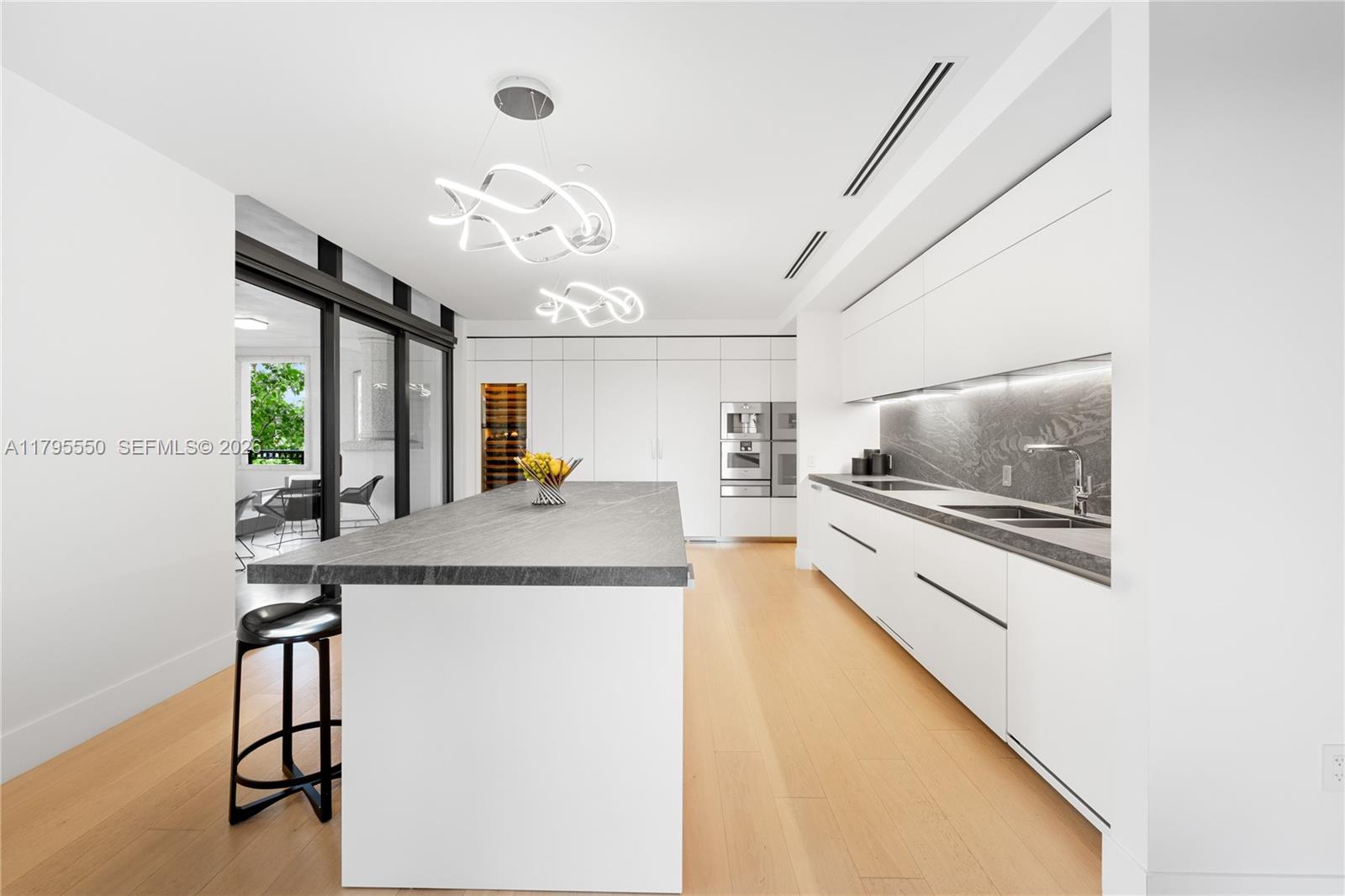 Palazzo Del Sol 7025