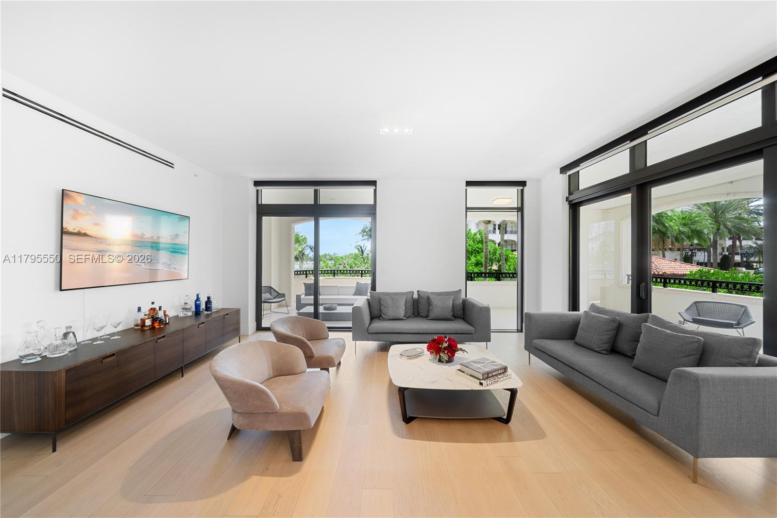 Palazzo Del Sol 7025