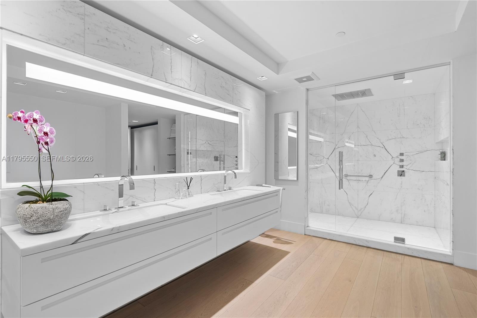 Palazzo Del Sol 7025