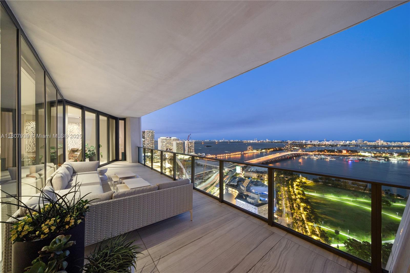 One Thousand Museum 3201