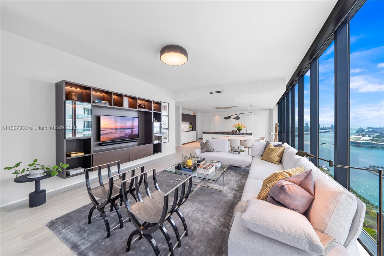 One Thousand Museum 3201