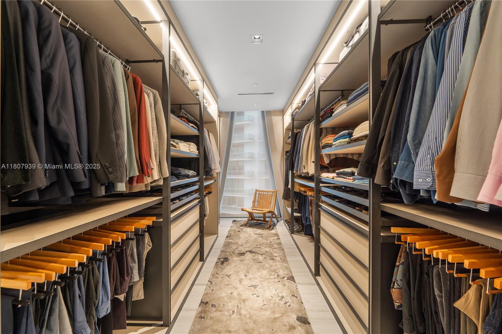 One Thousand Museum 3201