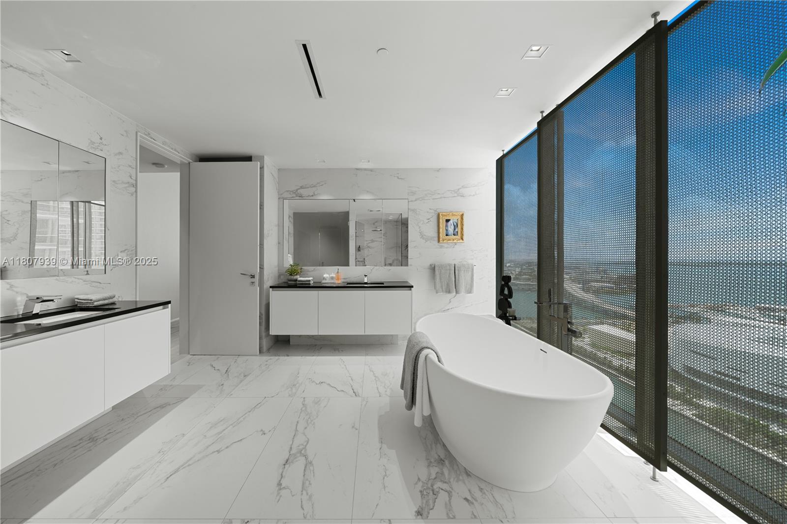 One Thousand Museum 3201