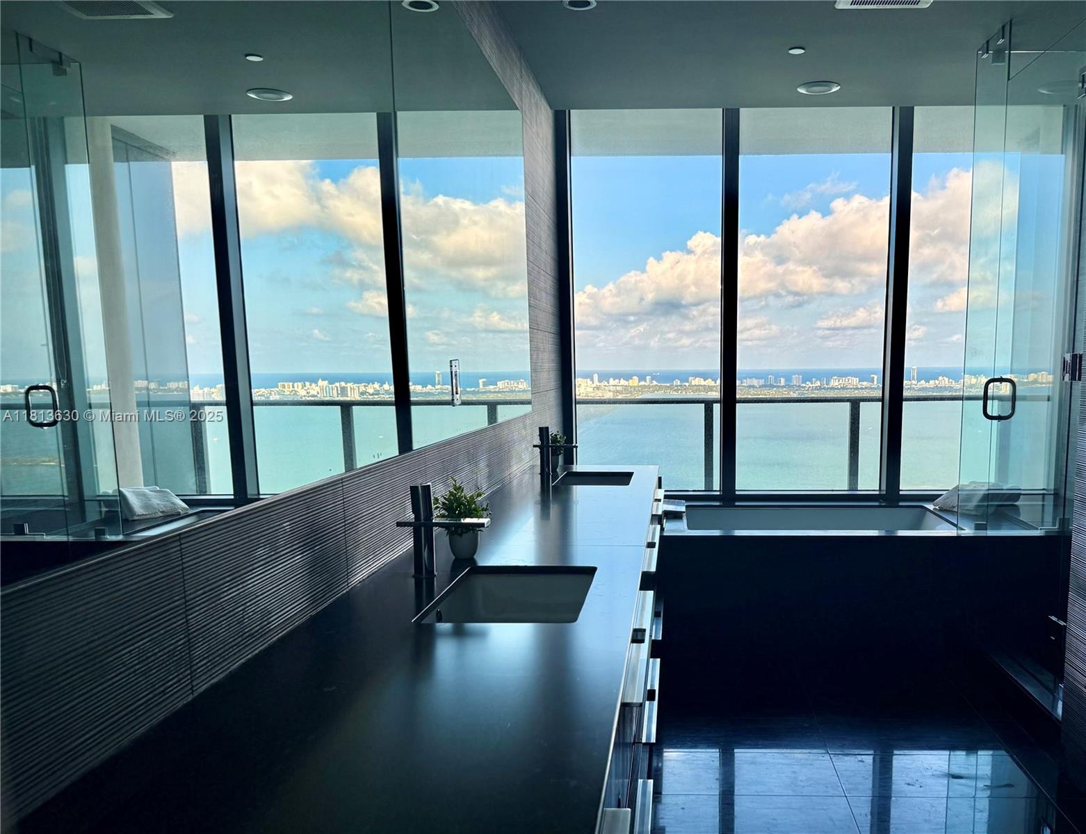 3131 NE 7th Ave Unit: PH5103