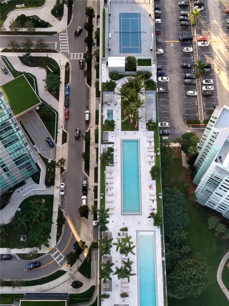 3131 NE 7th Ave Unit: PH5103