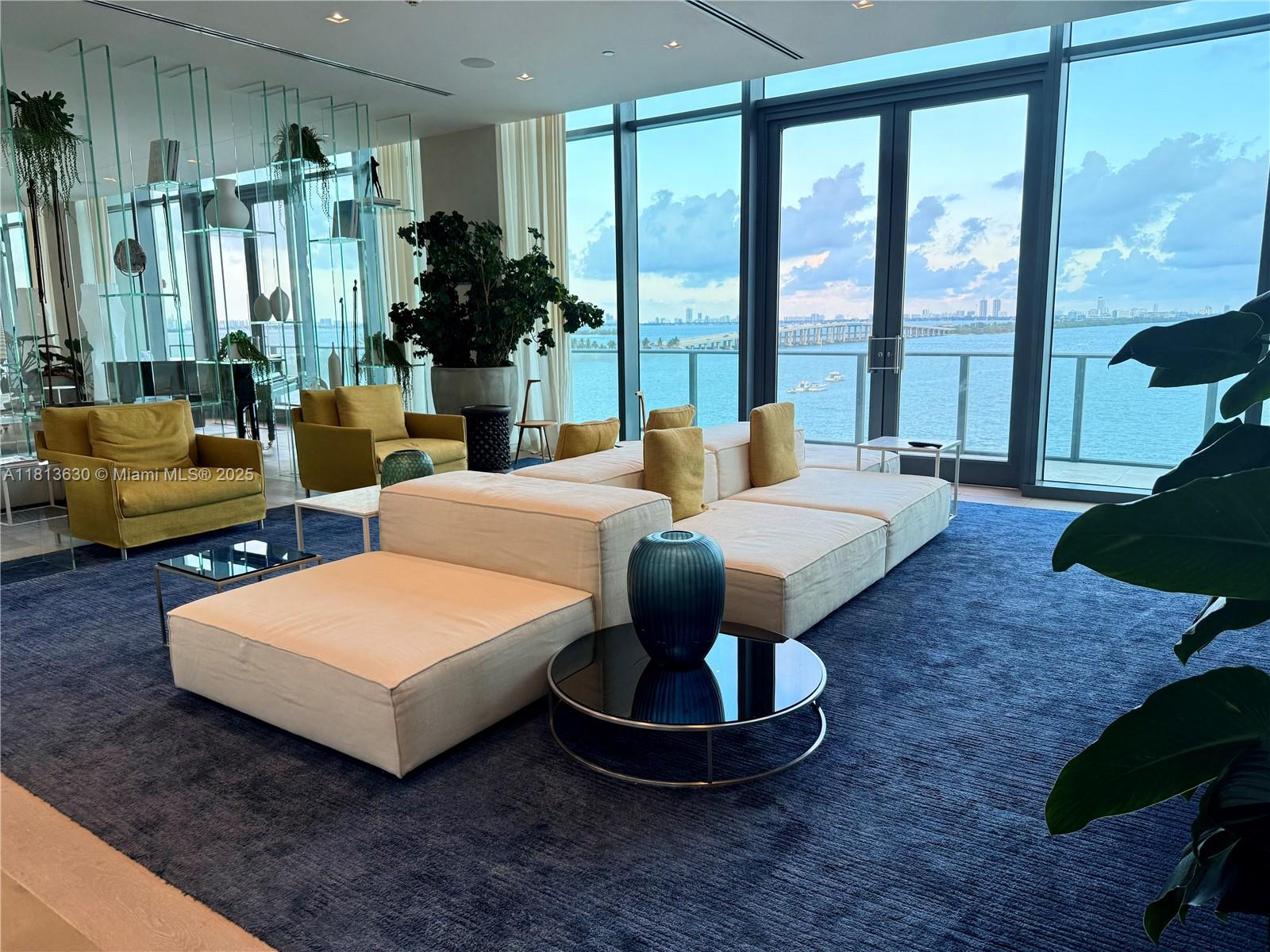 3131 NE 7th Ave Unit: PH5103