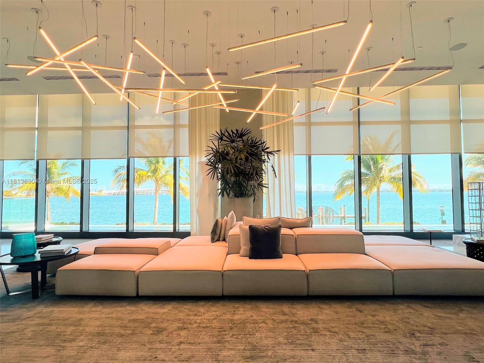 3131 NE 7th Ave Unit: PH5103