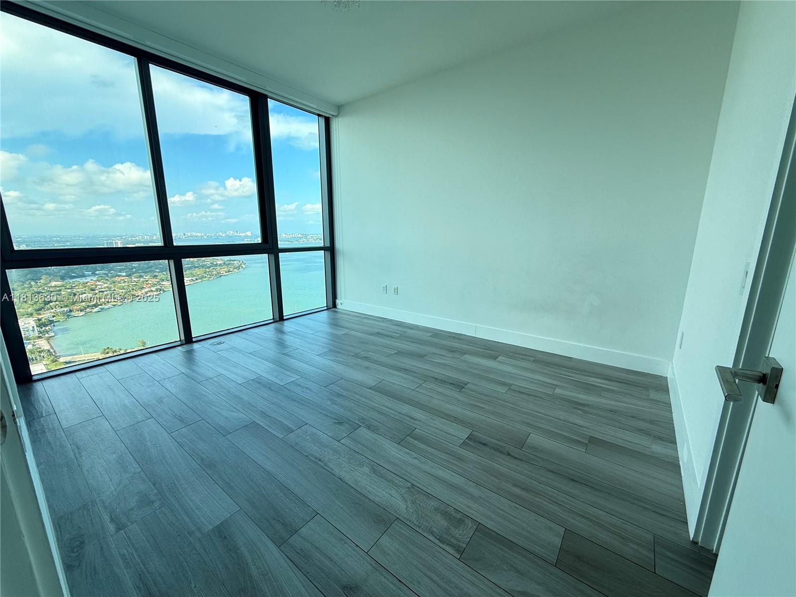 3131 NE 7th Ave Unit: PH5103