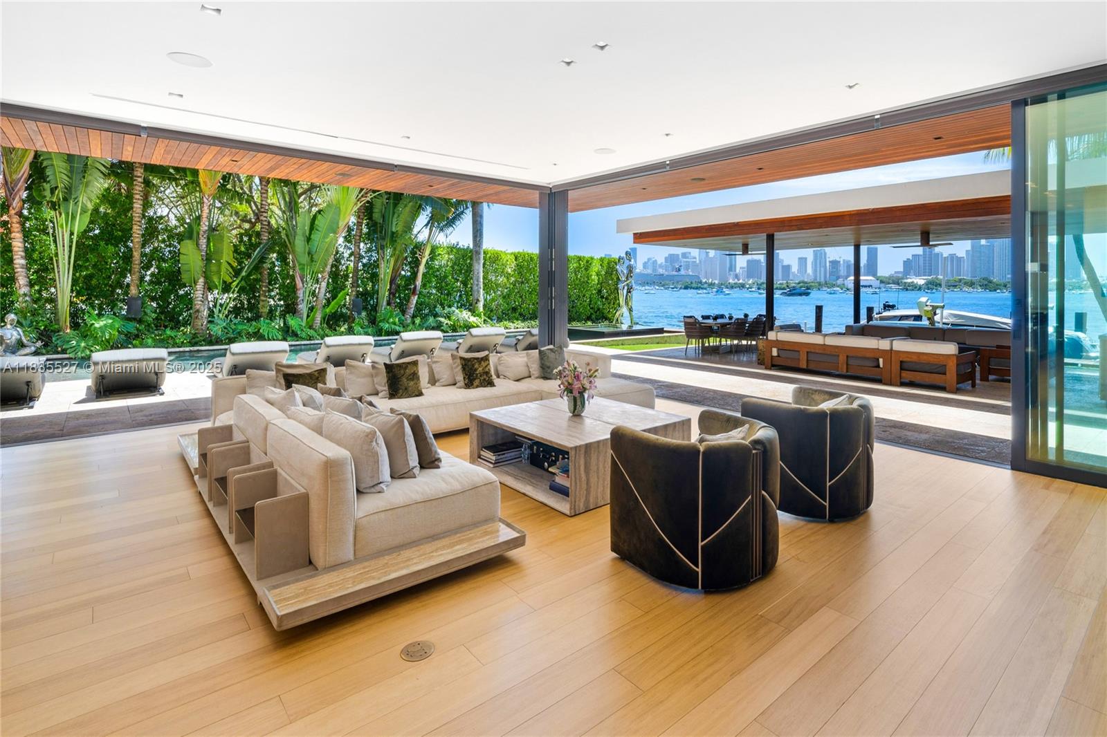 126 W San Marino Drive