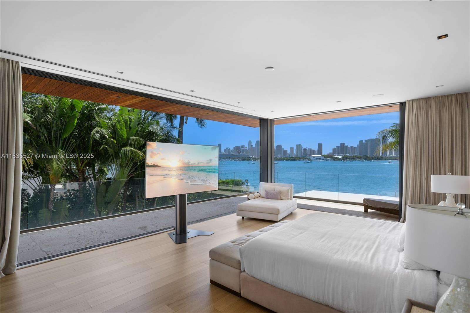 126 W San Marino Drive