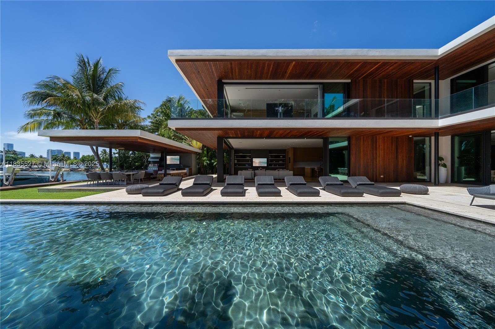 126 W San Marino Drive