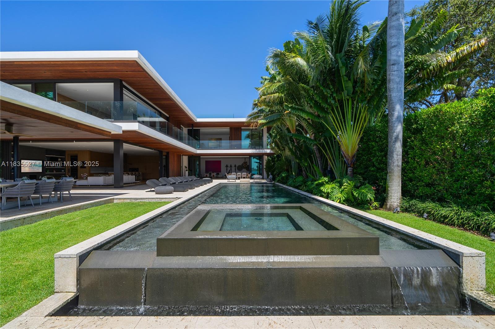 126 W San Marino Drive