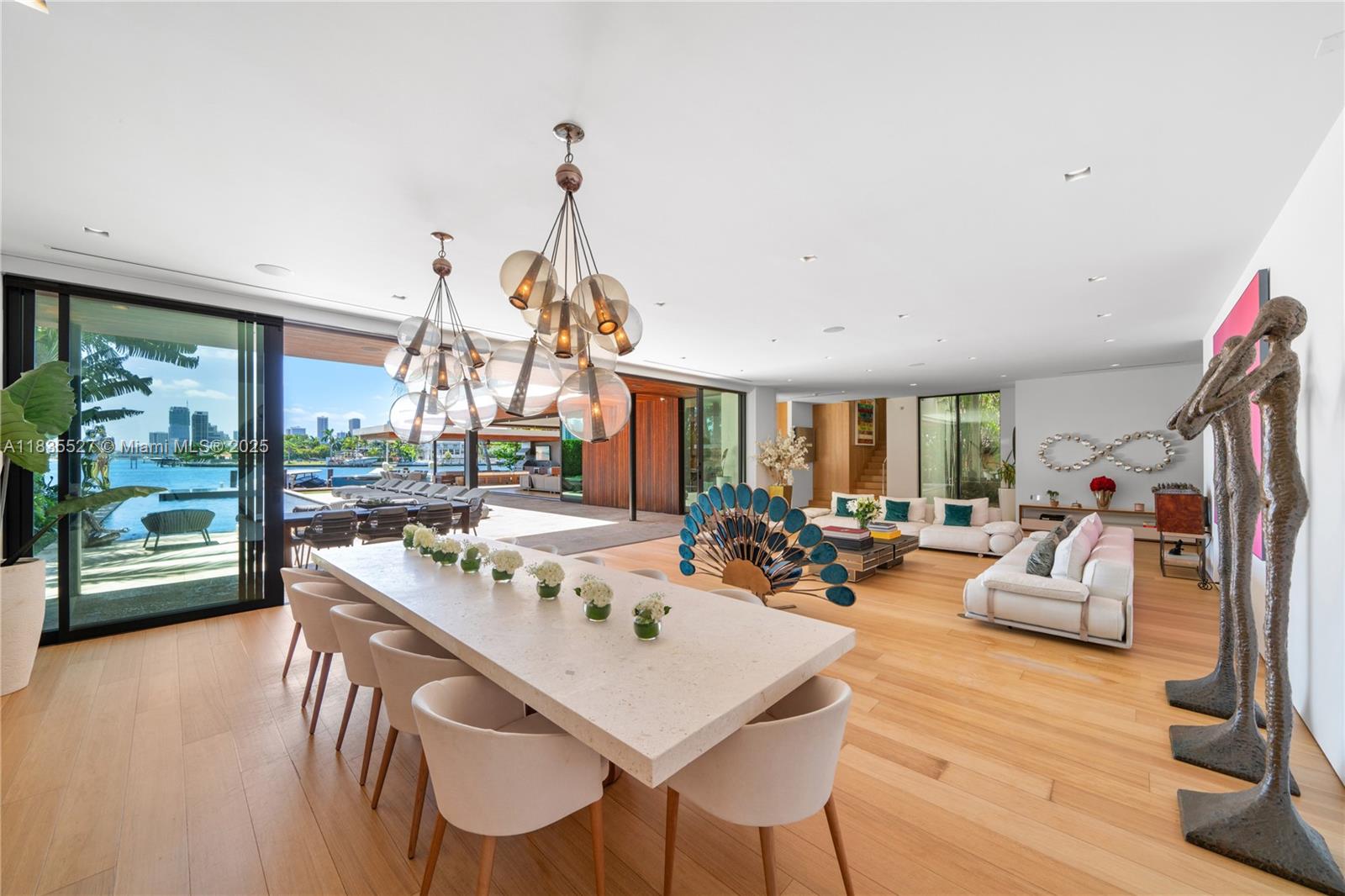 126 W San Marino Drive
