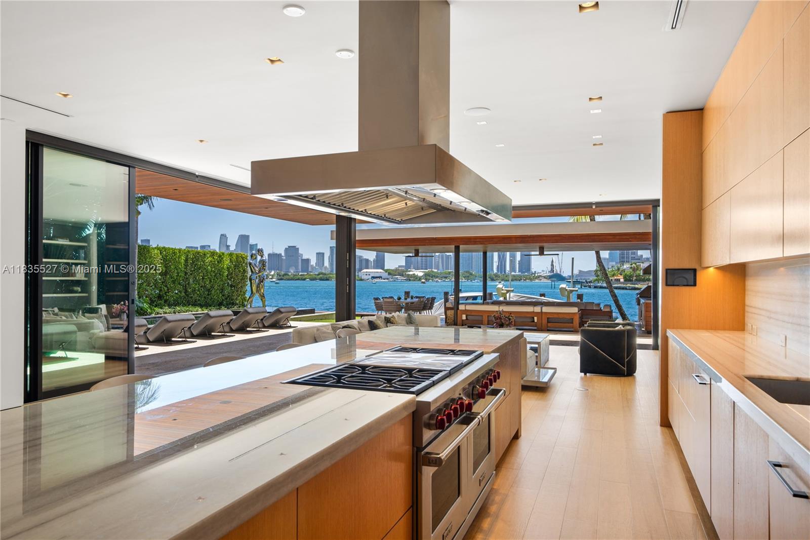 126 W San Marino Drive