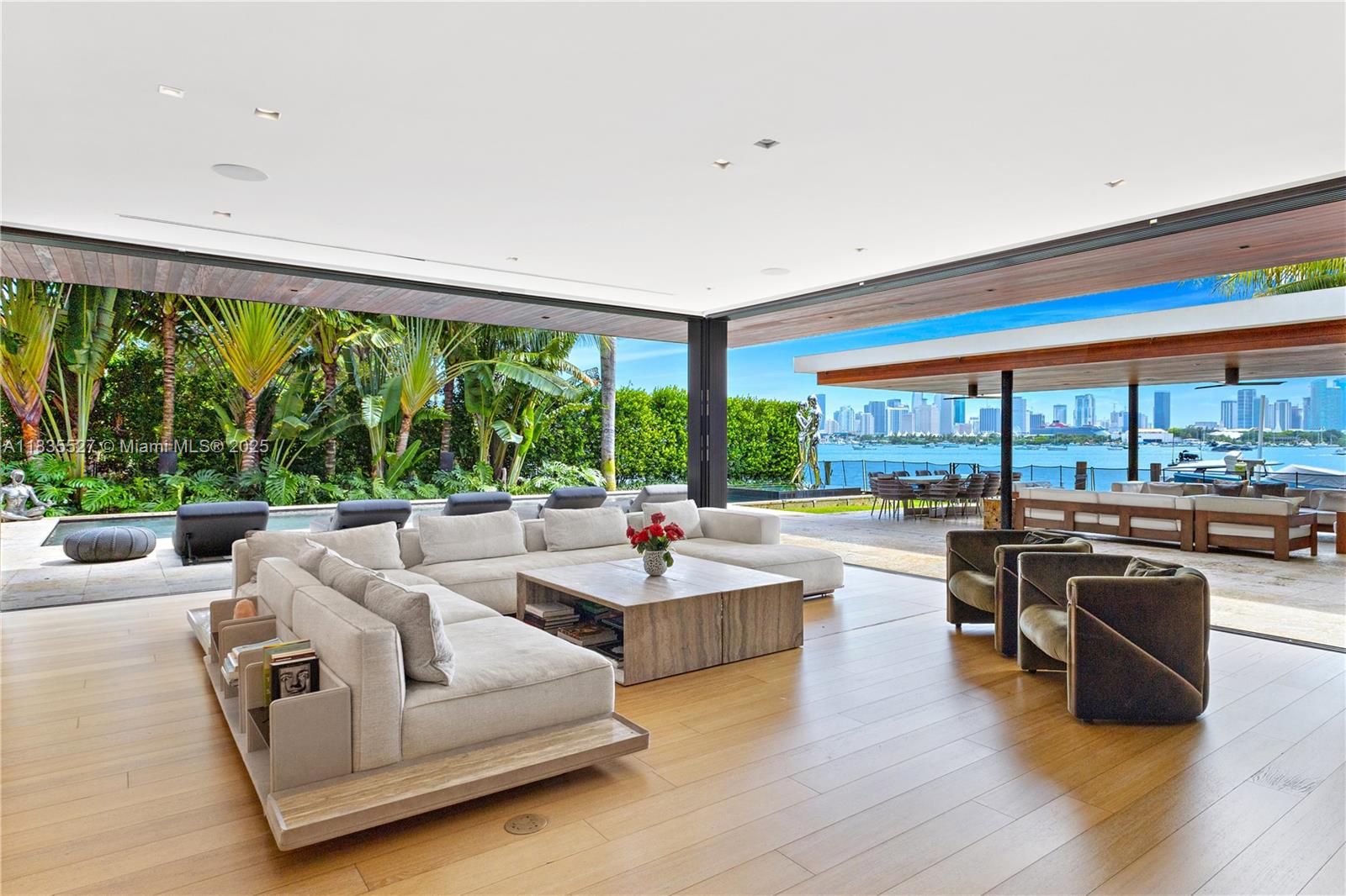 126 W San Marino Drive