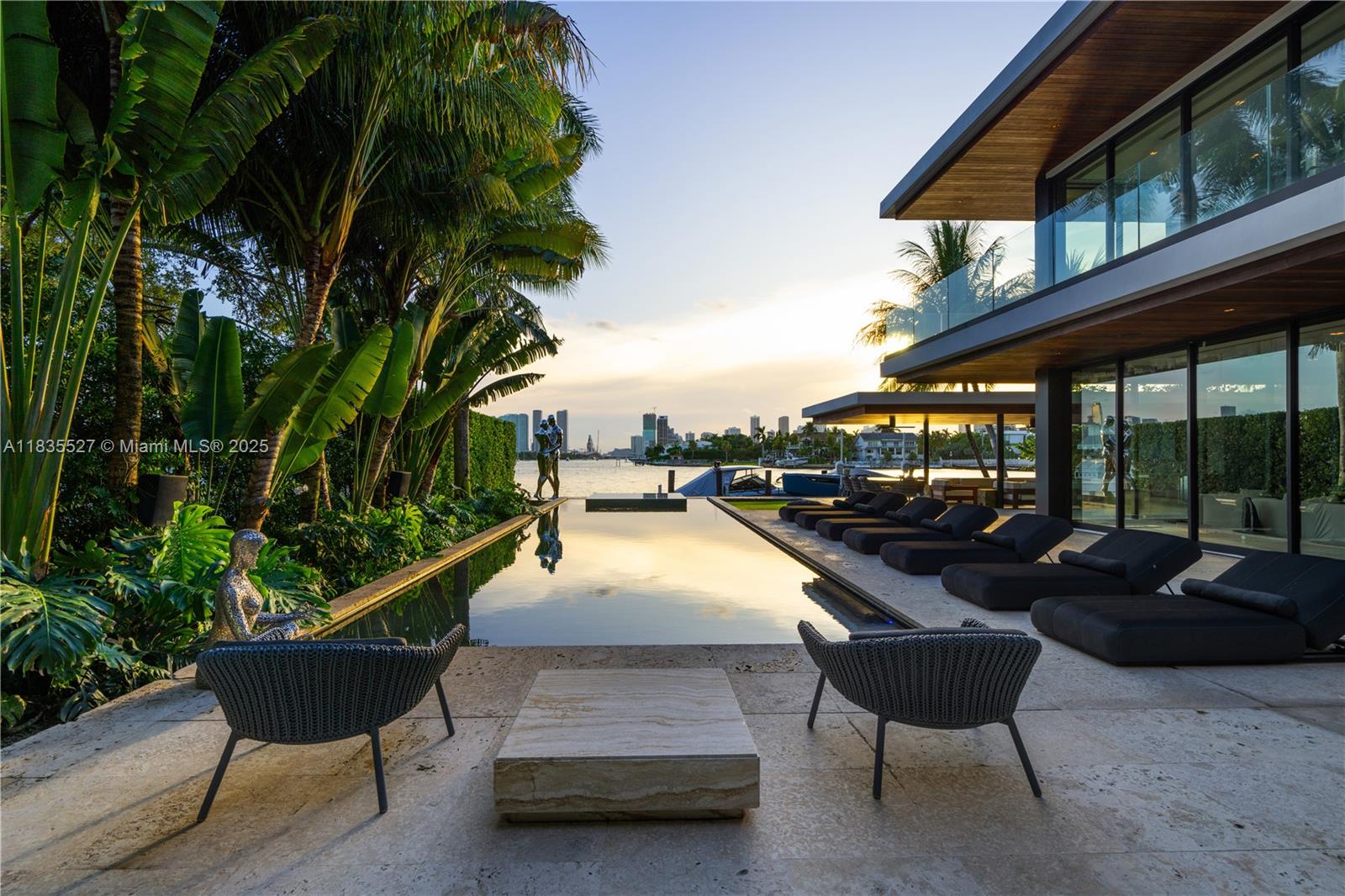126 W San Marino Drive