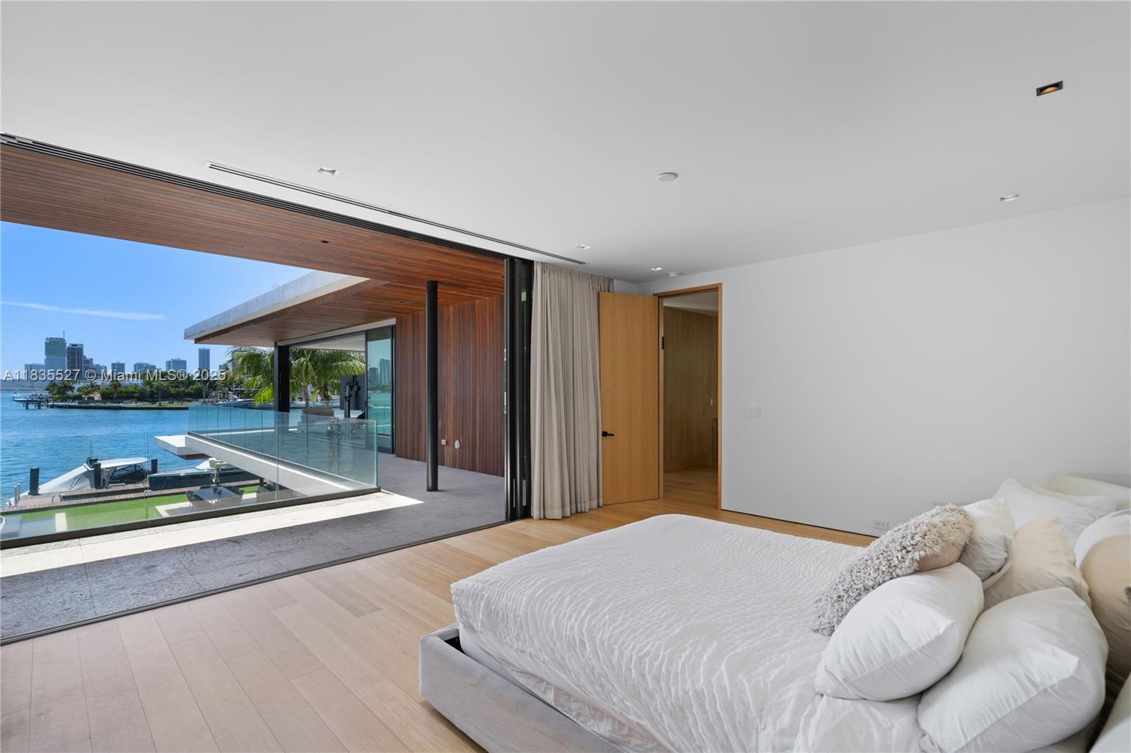 126 W San Marino Drive