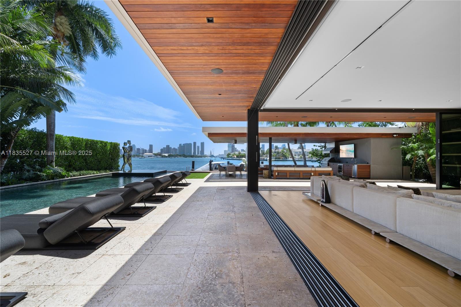 126 W San Marino Drive