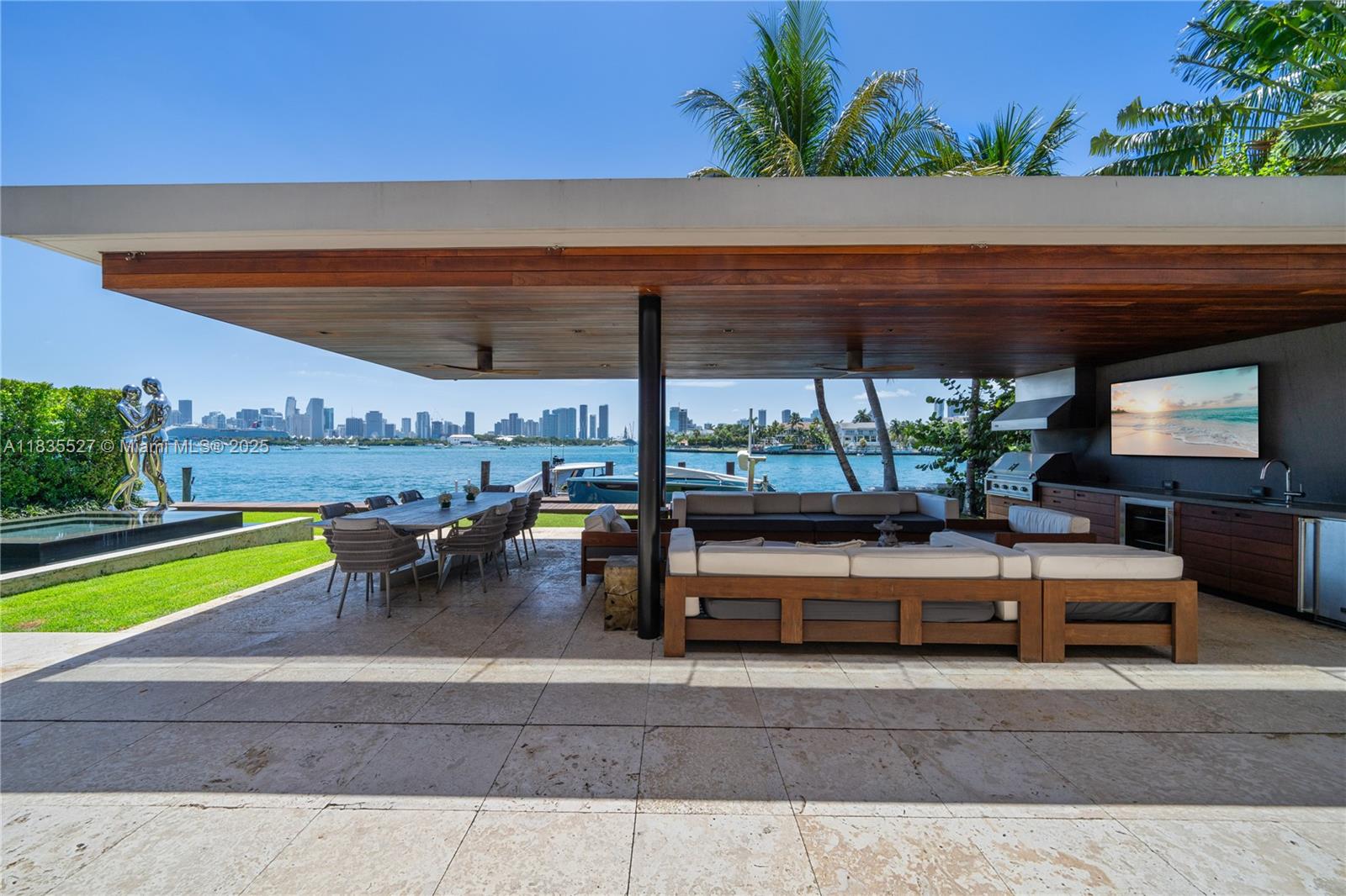 126 W San Marino Drive