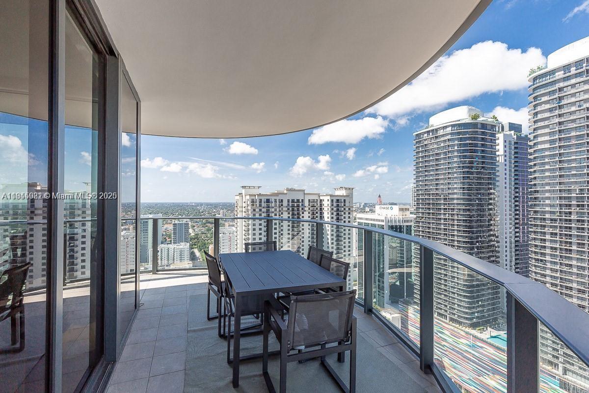 1000 Brickell Plz # 3512