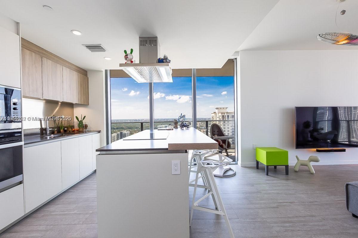 1000 Brickell Plz # 3512