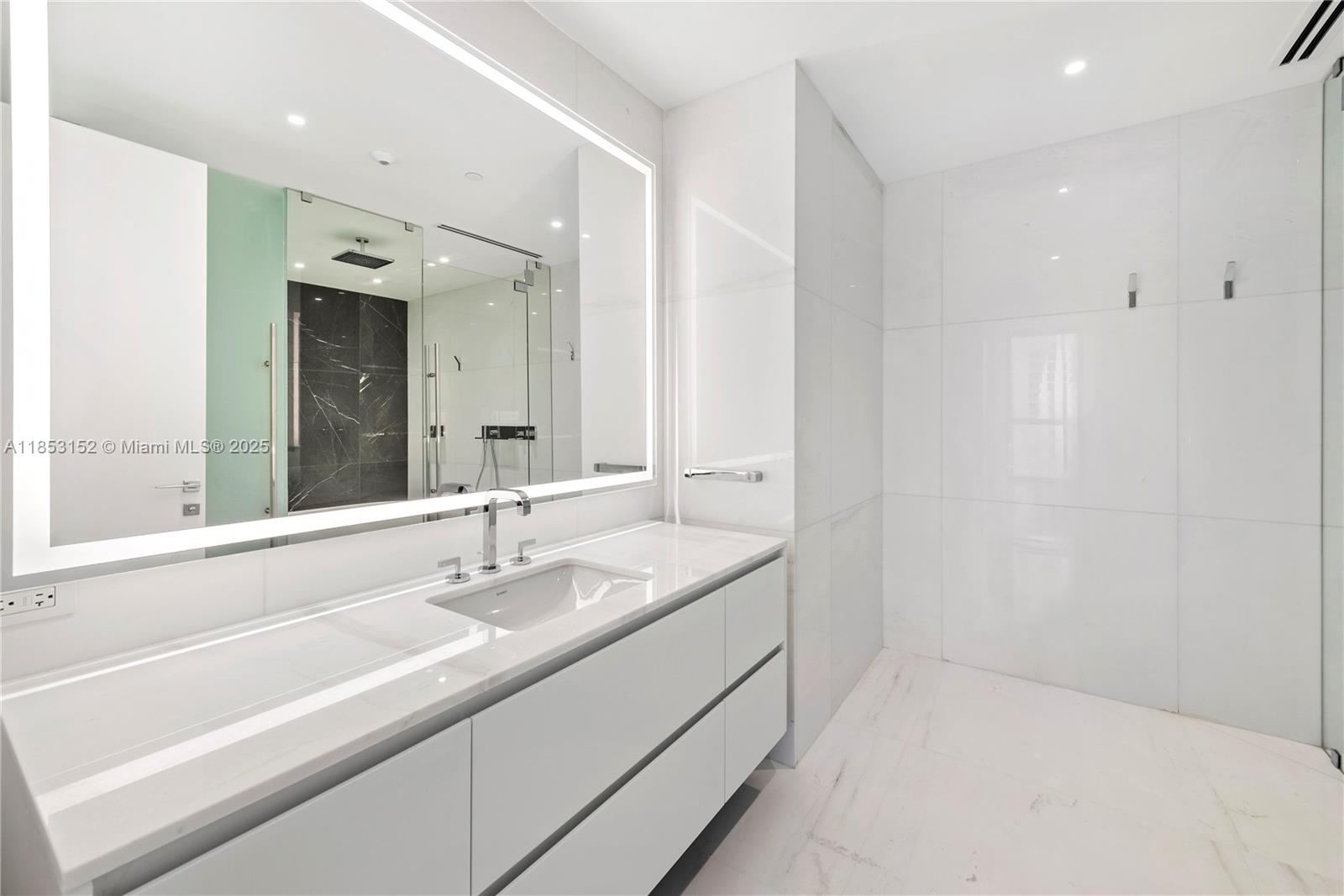 Aston Martin Residences 1809