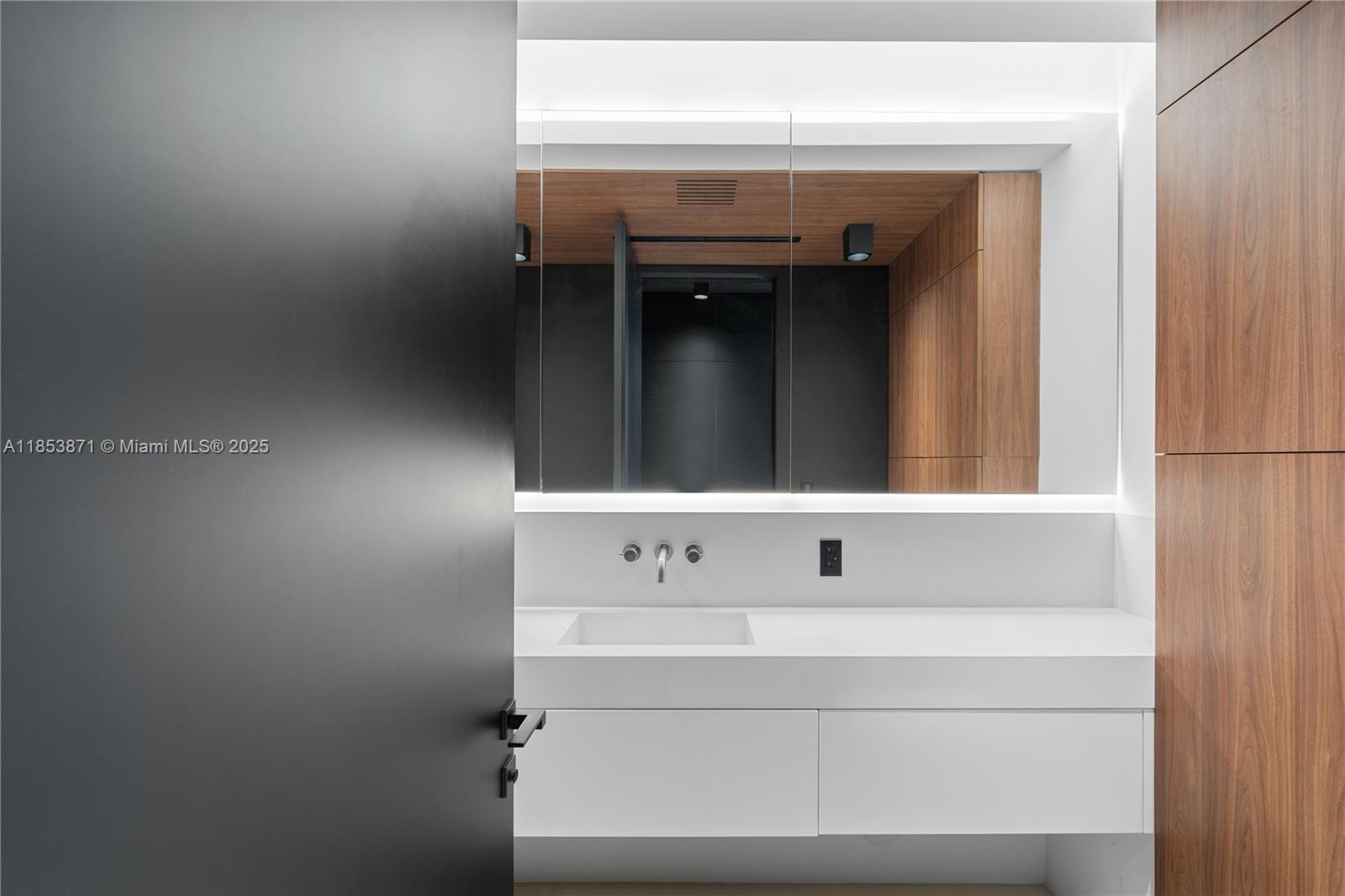 Brickell House Penthouse 4401