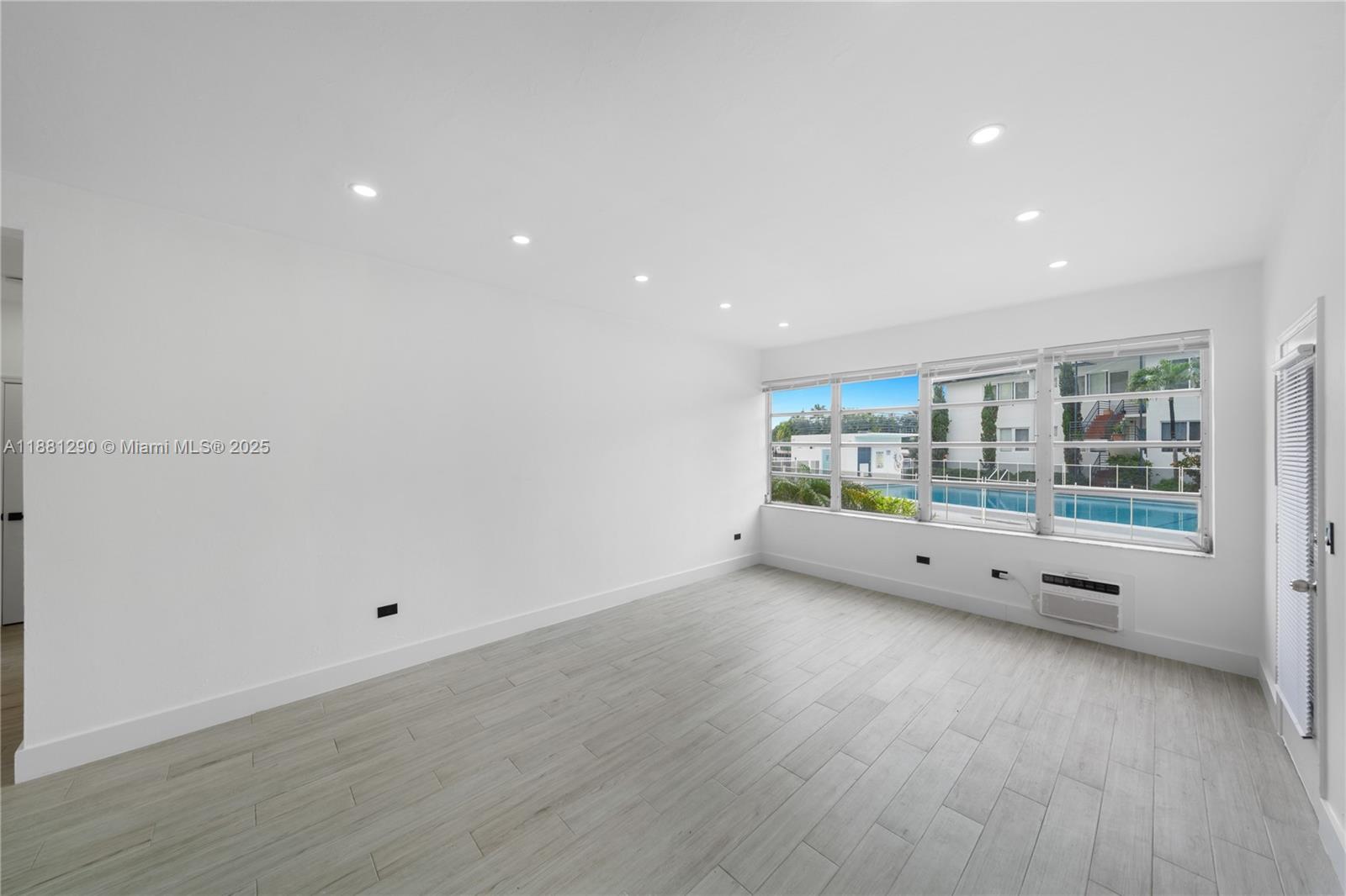 4710 Pine Tree Dr # 31