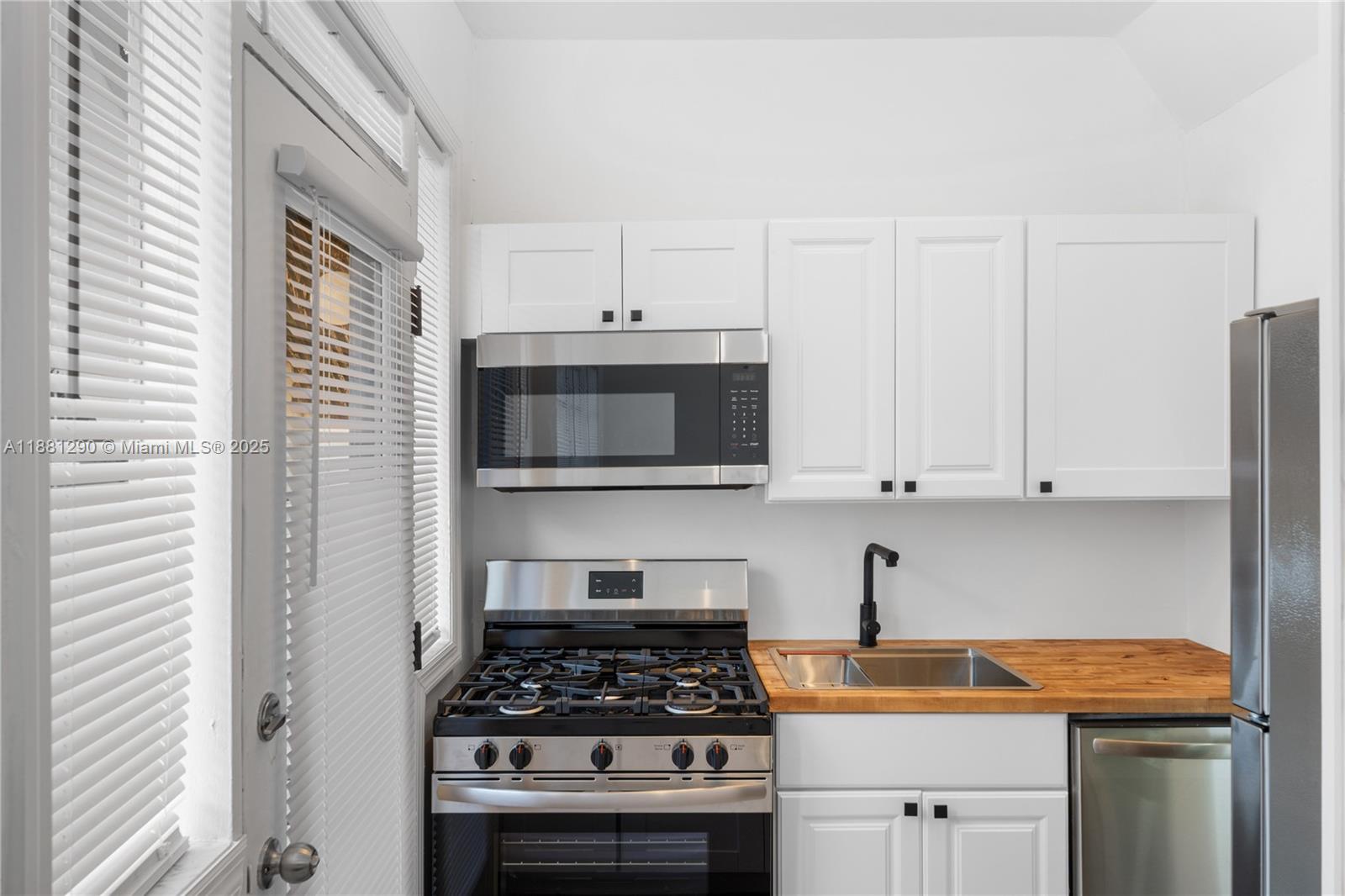 4710 Pine Tree Dr # 31