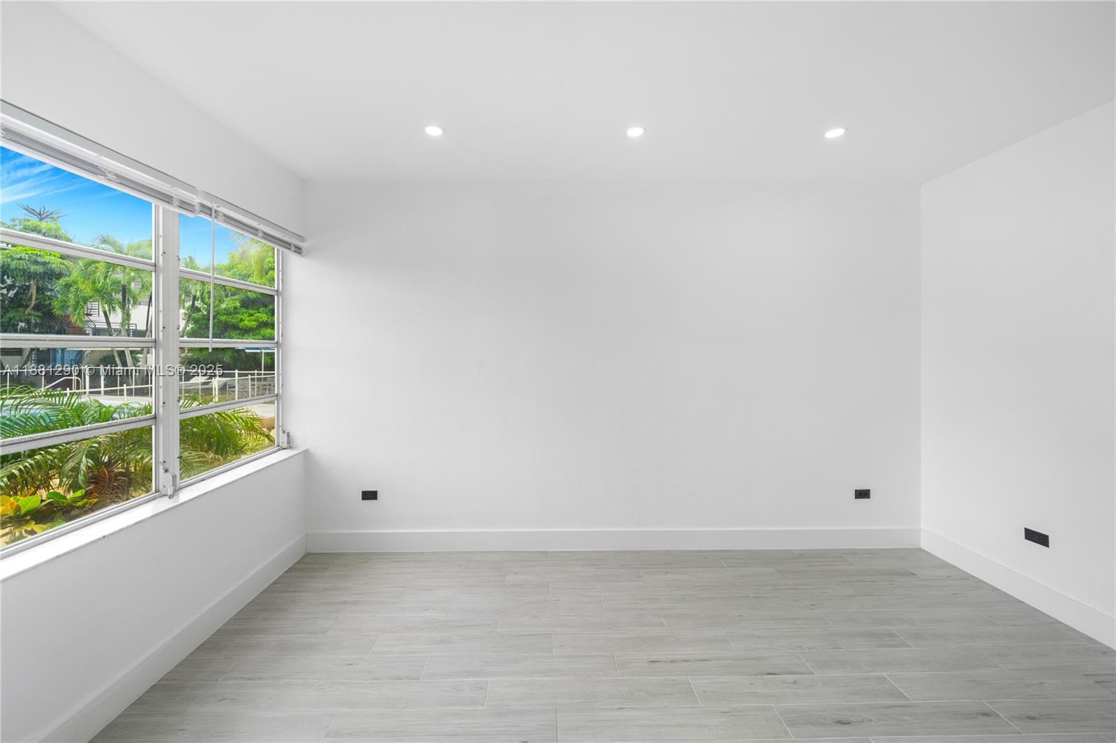 4710 Pine Tree Dr # 31