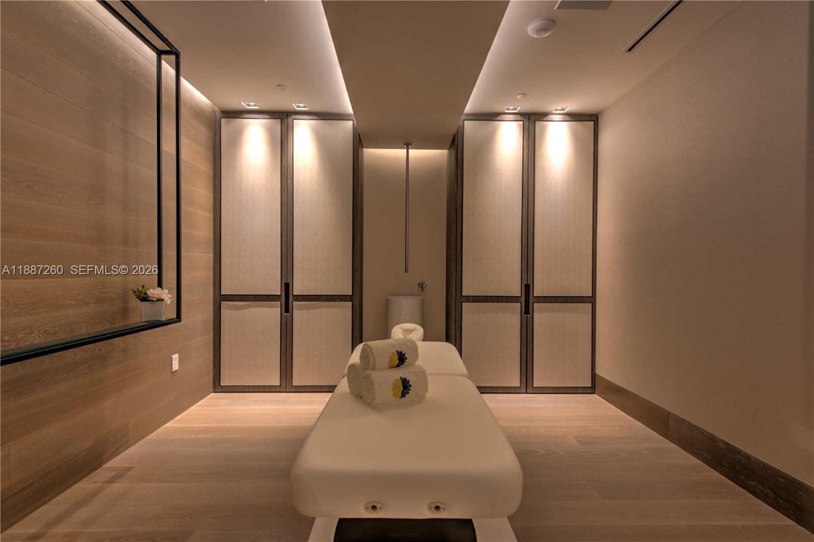 Palazzo Del Sol 7085