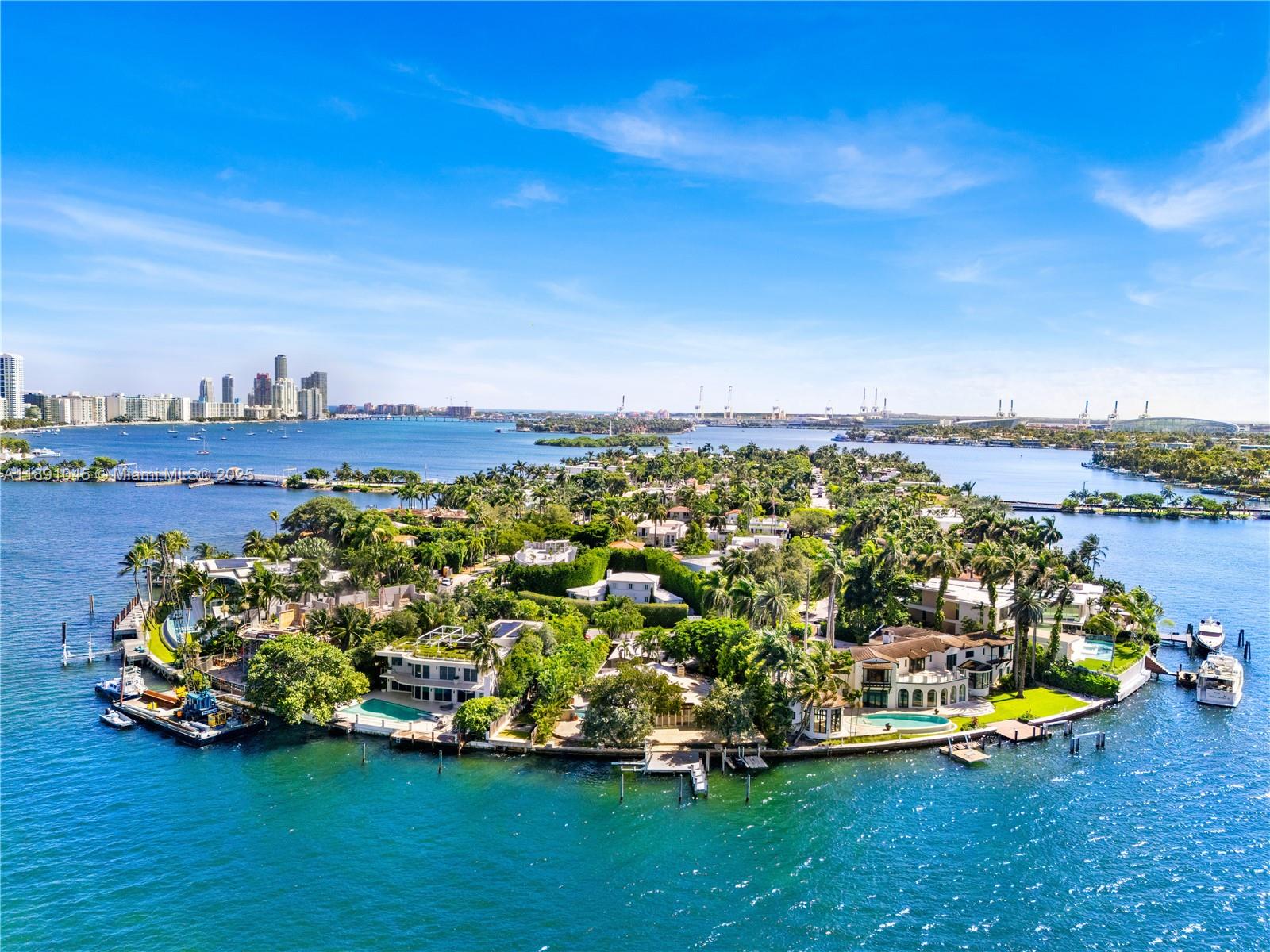 444 W Rivo Alto Drive