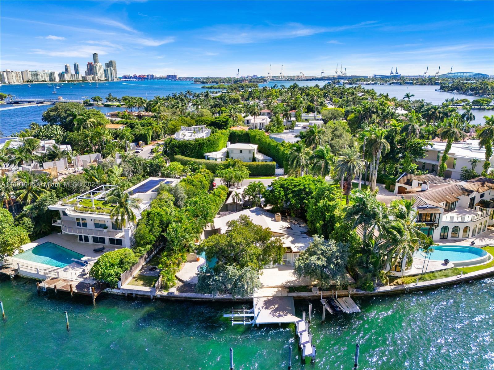 444 W Rivo Alto Drive