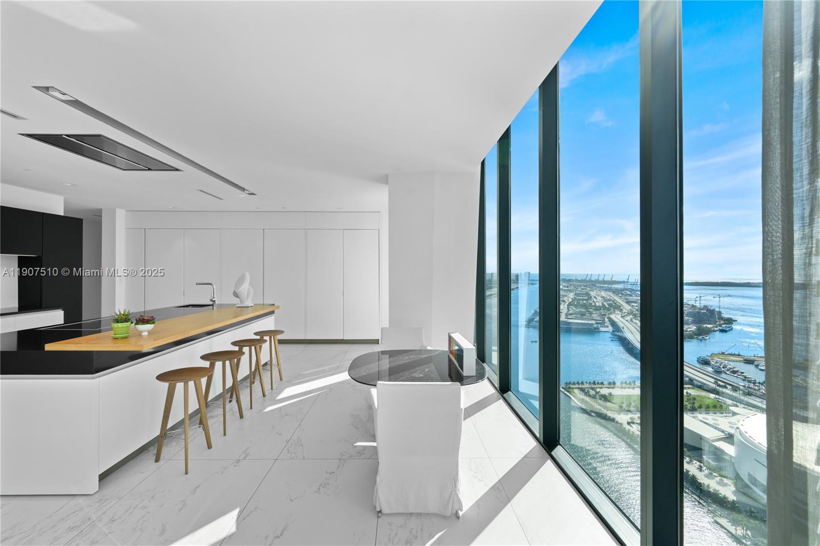 One Thousand Museum Lower Penthouse 4901