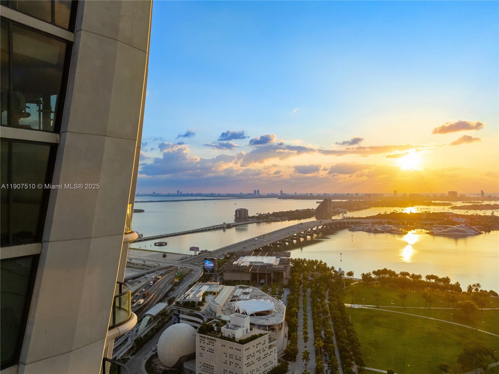 One Thousand Museum Lower Penthouse 4901