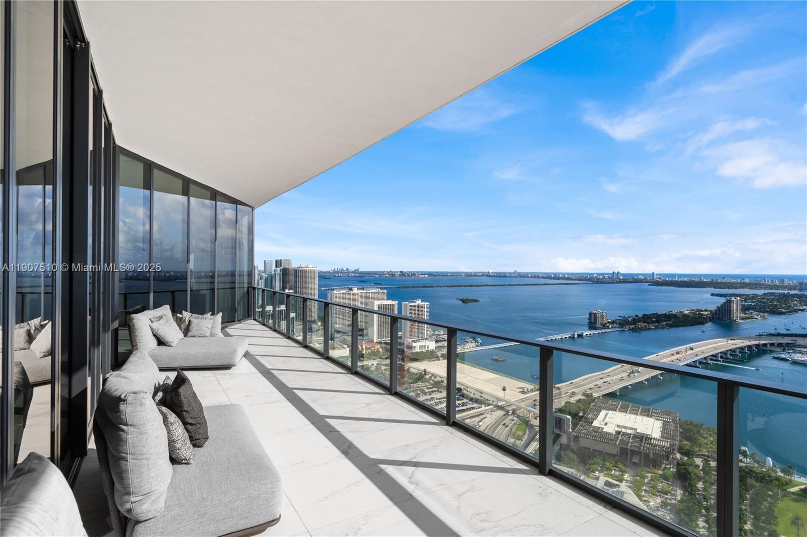 One Thousand Museum Lower Penthouse 4901