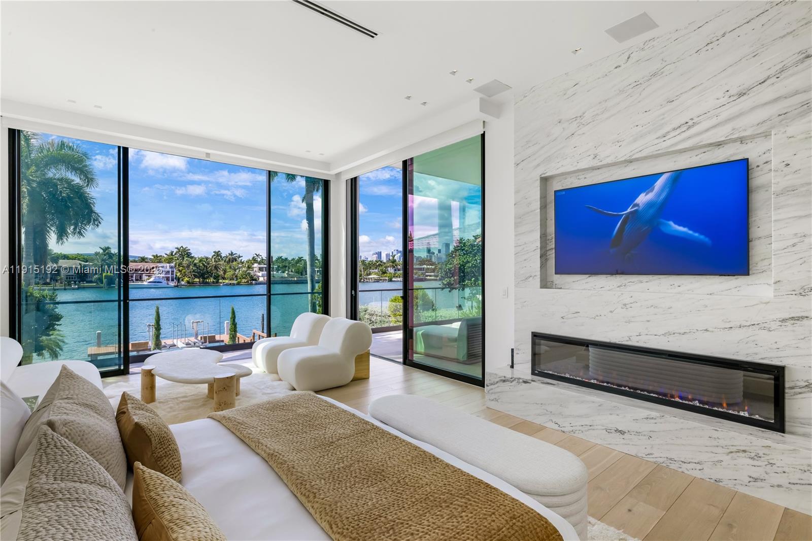 94 S Hibiscus Drive