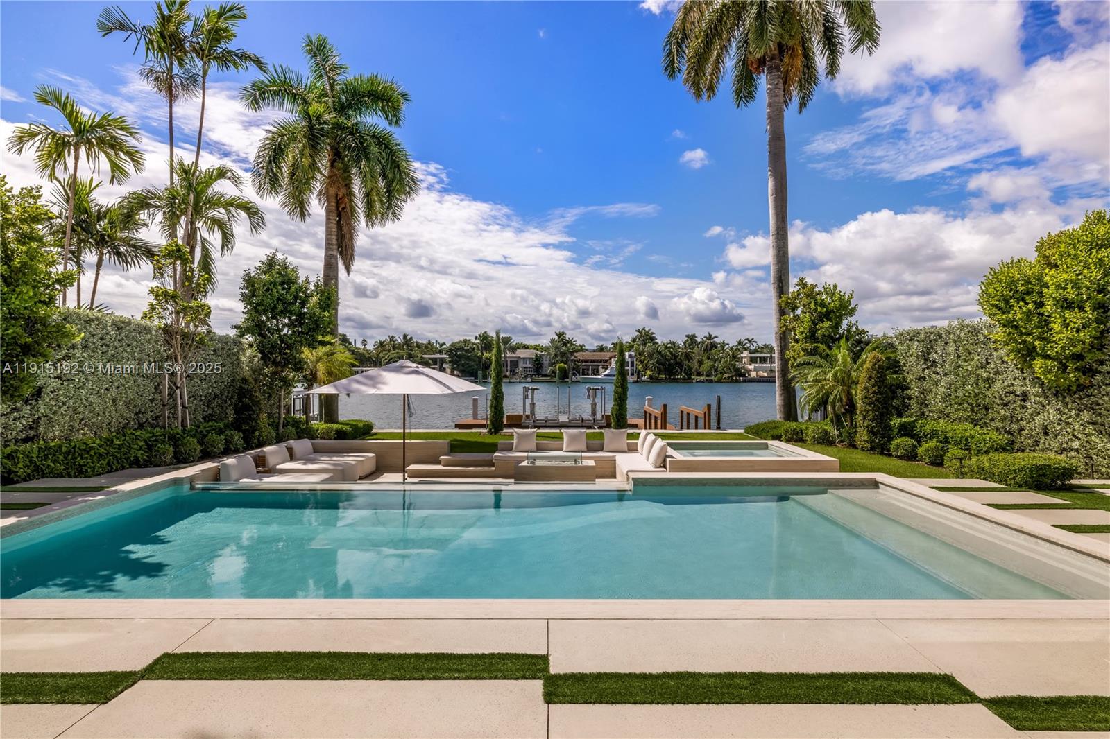 94 S Hibiscus Drive
