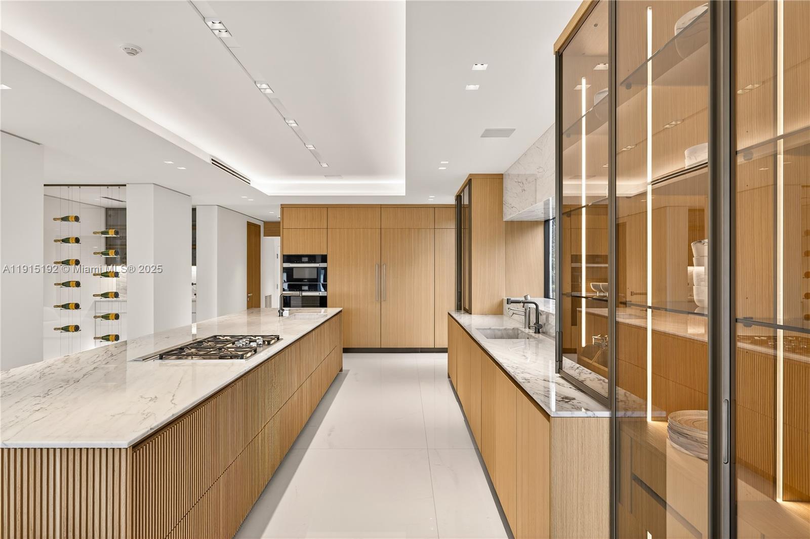 94 S Hibiscus Drive