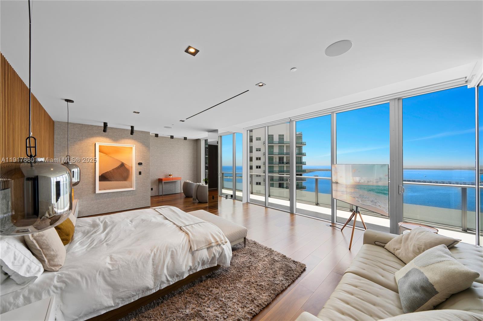 1300 Brickell Bay Dr # 4401