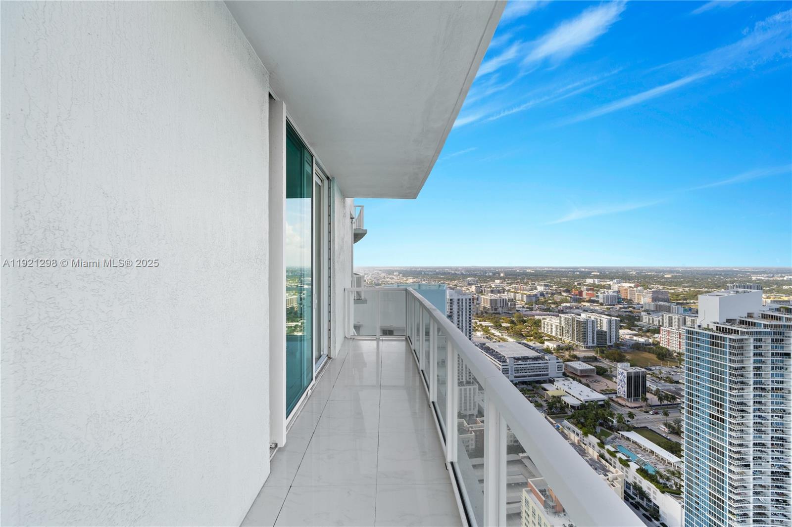 1900 N Bayshore Dr # 4902