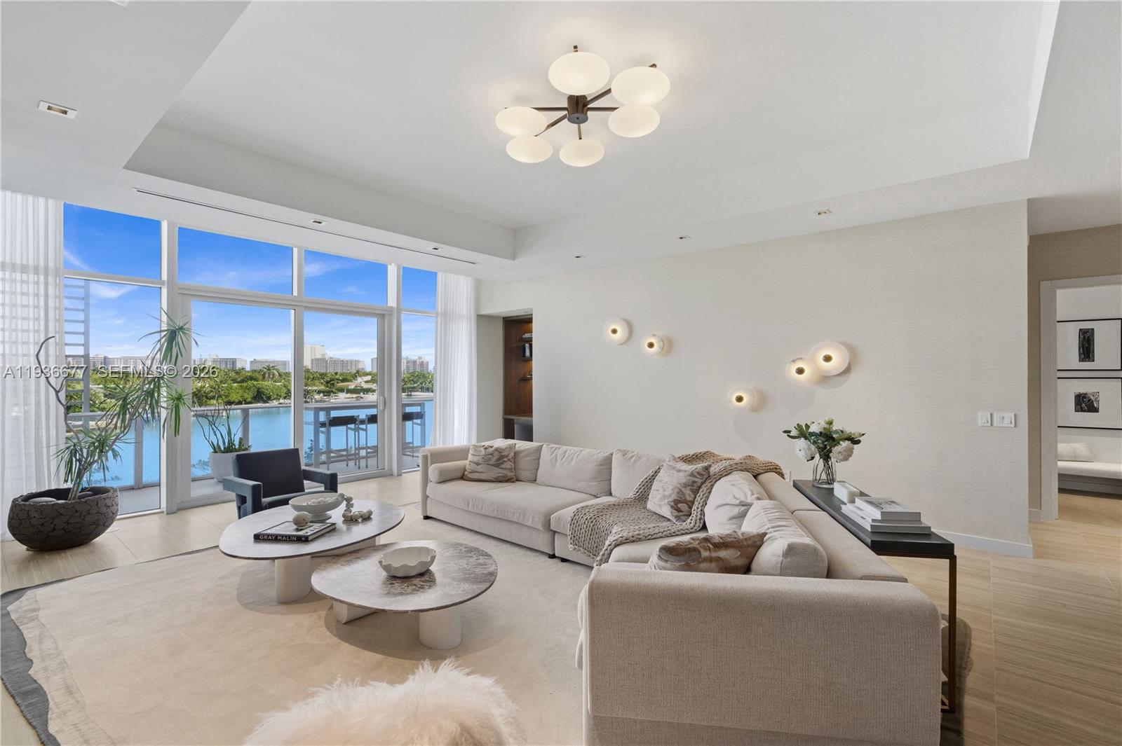 Ritz-Carlton Residences Miami Beach 304