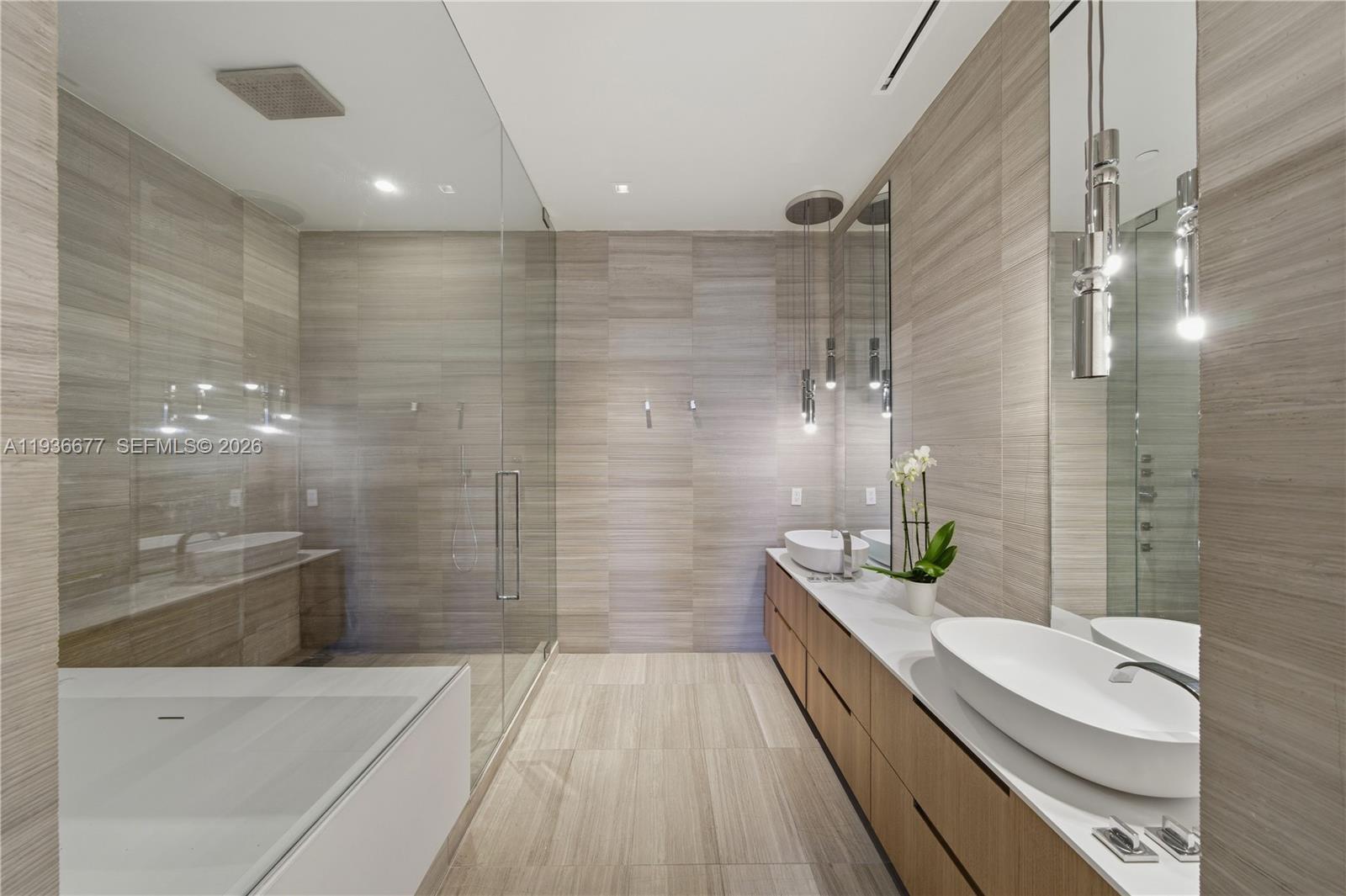Ritz-Carlton Residences Miami Beach 304