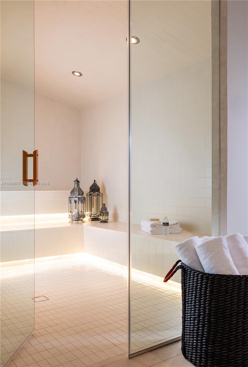 Ritz-Carlton Residences Miami Beach 304