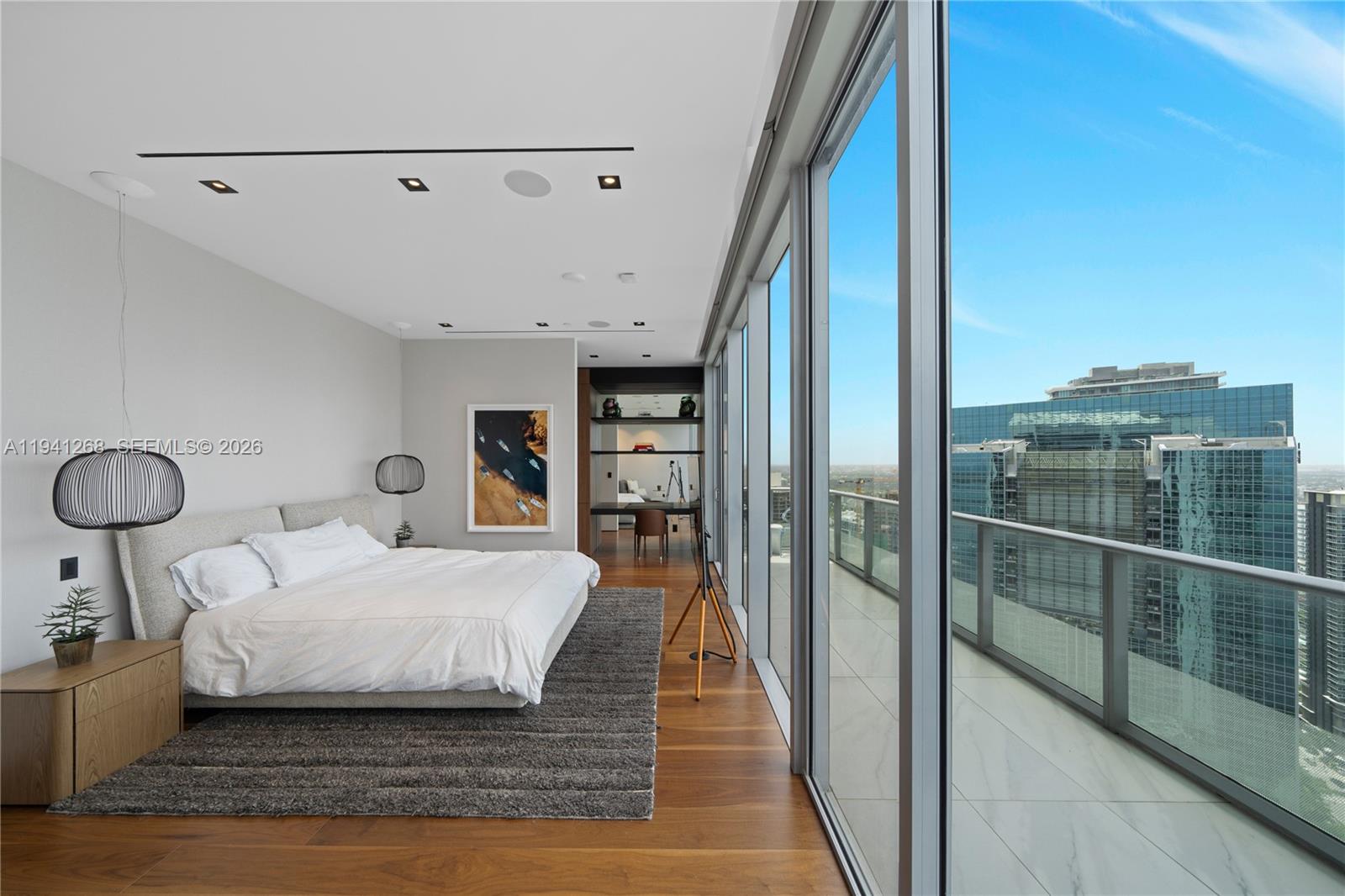 1300 Brickell Bay Dr # 4401