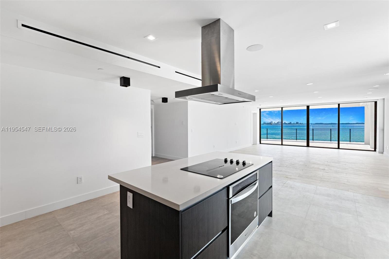 1930 Bay Drive Lanai