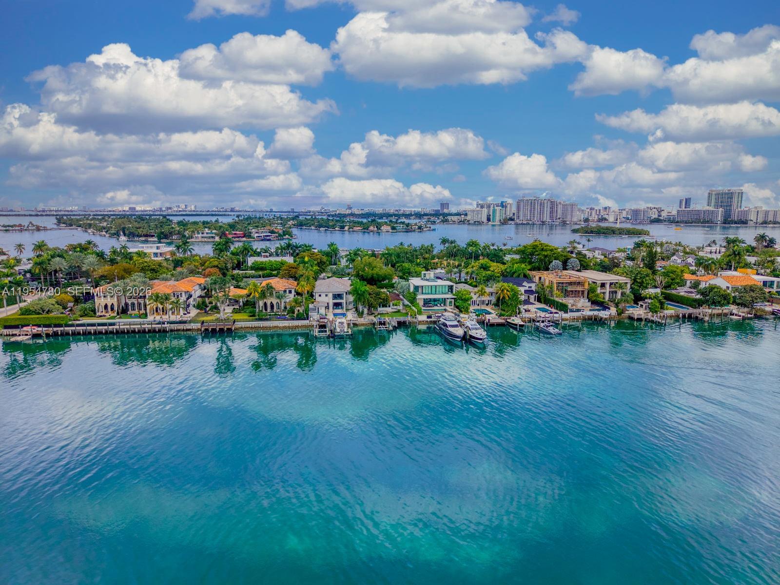 170 S Hibiscus Drive